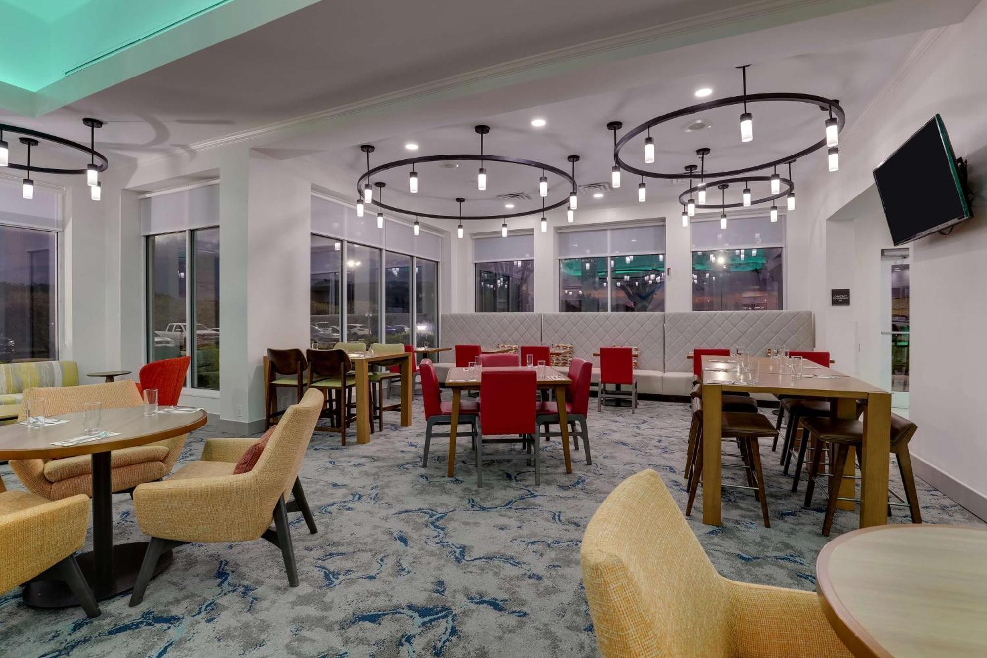 Hilton Garden Inn Fort Worth/Fossil Creek Экстерьер фото