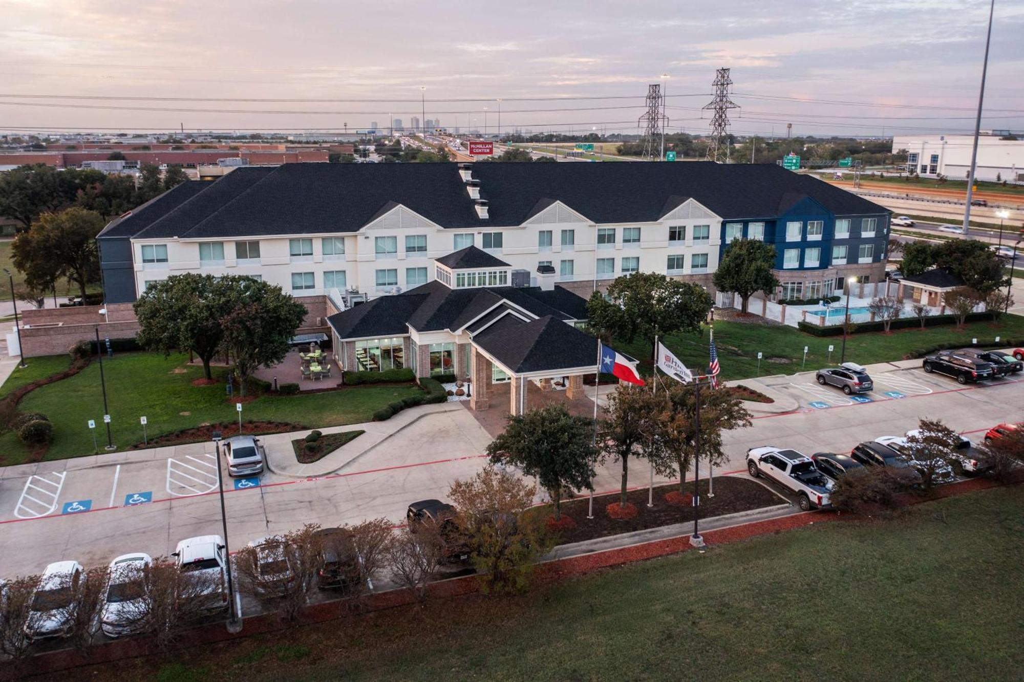 Hilton Garden Inn Fort Worth/Fossil Creek Экстерьер фото